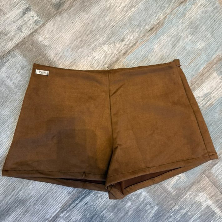 SHORT SUEDE